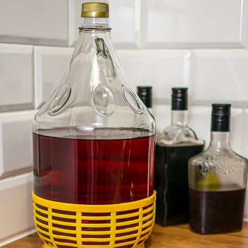 Damidžaan Dama.5 L keeratava korgiga - 4