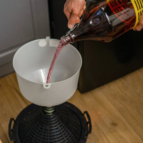 Plastikust lehter fi25 damadžaanidele, kõrge servaga - 5
