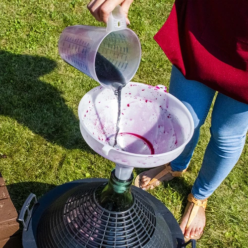 Plastikust lehter Ø 30 cm - 4