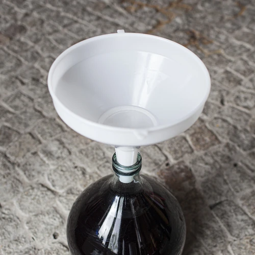 Plastikust lehter Ø 30 cm - 6