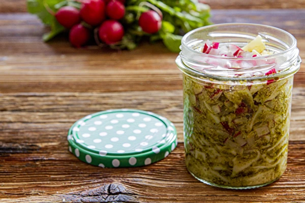 Pesto redislehtedest